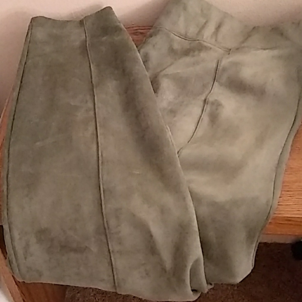Old Navy Stevie faux suede pants 2x